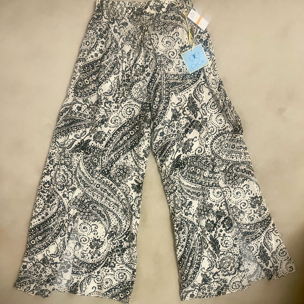 CeCe Black and White Paisley Wide-Leg Pants